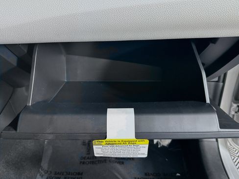 Certified 2024 Toyota Corolla LE image 31