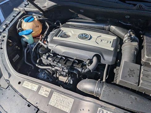 Used 2012 Volkswagen Eos Executive image 22