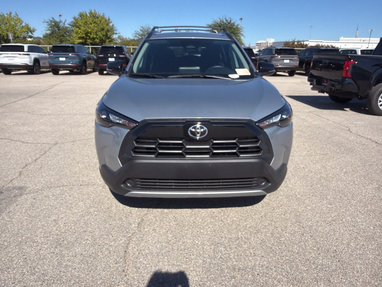 Used 2026 Toyota Corolla Cross LE FWD image 8