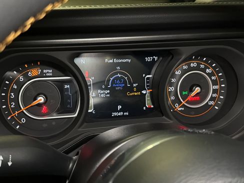 Used 2024 Jeep Wrangler Unlimited Sahara AWD/4WD image 21