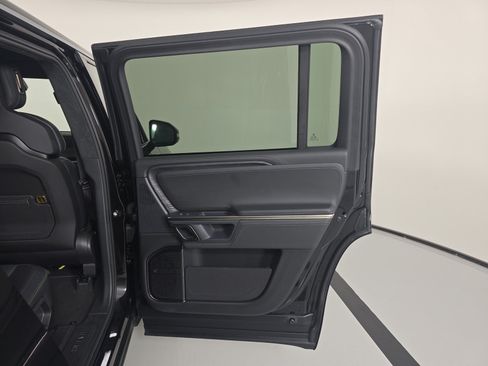 Used 2024 Rivian R1S Adventure AWD/4WD image 19