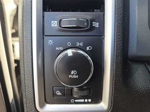 Used 2015 RAM 1500 Big Horn image 18