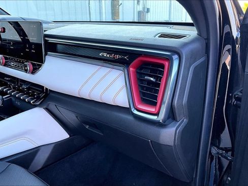Used 2023 GMC Canyon AT4X w/ Edition 1 AWD/4WD image 19