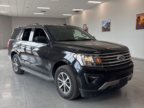 Used 2020 Ford Expedition XLT image 13