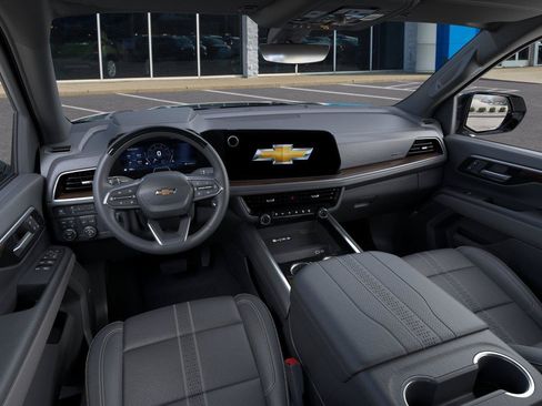 New 2026 Chevrolet Suburban High Country AWD/4WD image 15