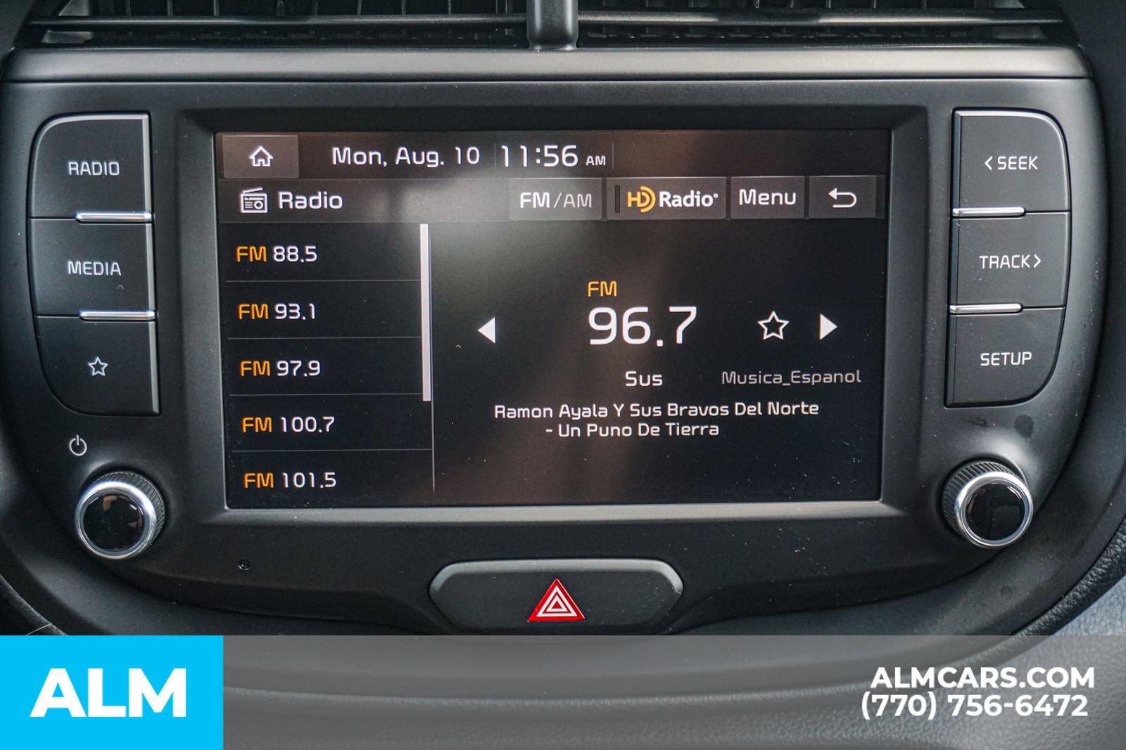 Used 2025 Kia Soul LX w/ LX Technology Package FWD image 39