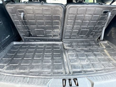 Used 2020 Ford Explorer XLT w/ Equipment Group 202A AWD/4WD image 27