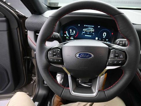 New 2026 Ford Explorer ST-Line w/ ST-Line Street Pack image 29