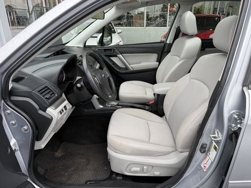 Used 2015 Subaru Forester 2.5i Premium w/ All-Weather Package image 10