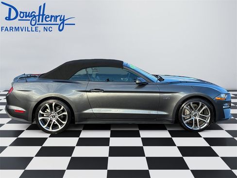 Used 2018 Ford Mustang GT Premium w/ Equipment Group 401A image 6