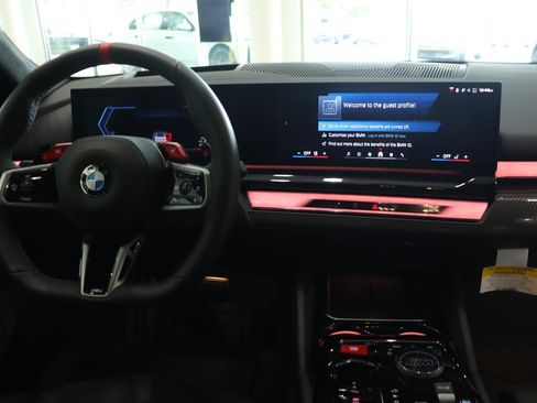 Used 2026 BMW M5 w/ Carbon Package AWD/4WD image 17
