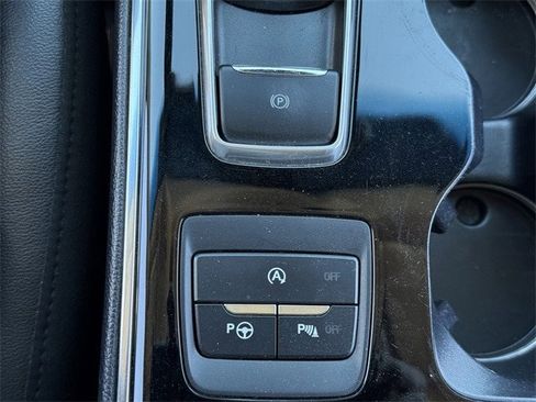 Used 2019 Ford Edge Titanium w/ Equipment Group 301A image 21