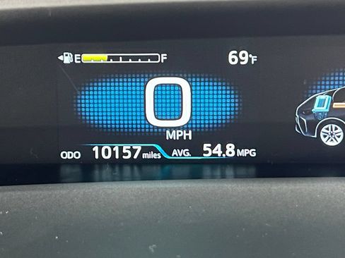 Certified 2022 Toyota Prius LE FWD image 31