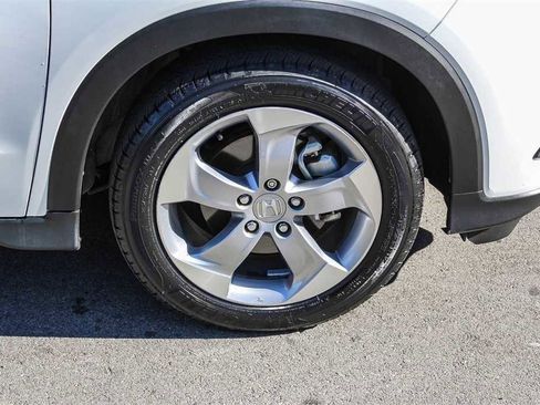 Used 2022 Honda HR-V LX image 9