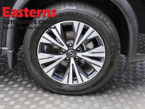 Used 2023 Nissan Rogue SV AWD/4WD image 31