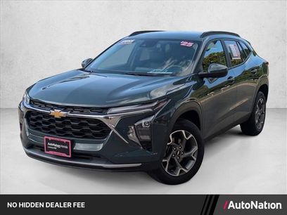 Used 2025 Chevrolet Trax LT