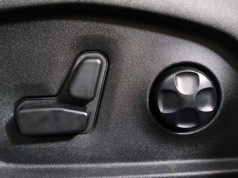 Used 2018 Jeep Compass Limited w/ Navigation Group image 25