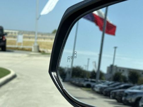 Used 2025 Toyota RAV4 XLE FWD image 20