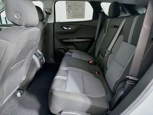 Used 2025 Chevrolet Blazer LT FWD image 36