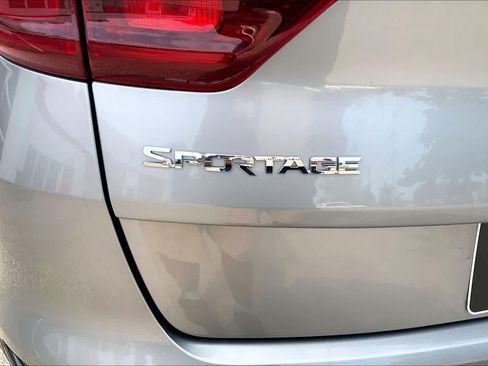 Used 2020 Kia Sportage LX FWD image 29