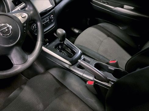 Used 2019 Nissan Sentra S image 18