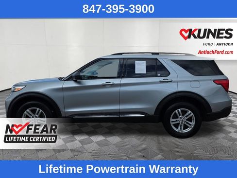 Used 2023 Ford Explorer XLT w/ Equipment Group 202A AWD/4WD image 4