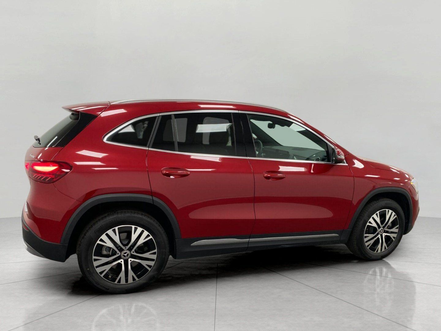 Certified 2026 Mercedes-Benz GLA 250 4MATIC image 2