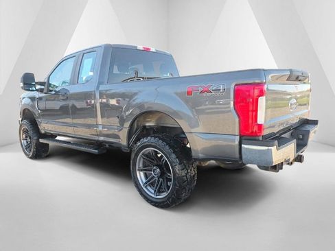 Used 2019 Ford F250 XL w/ STX Appearance Package AWD/4WD image 7