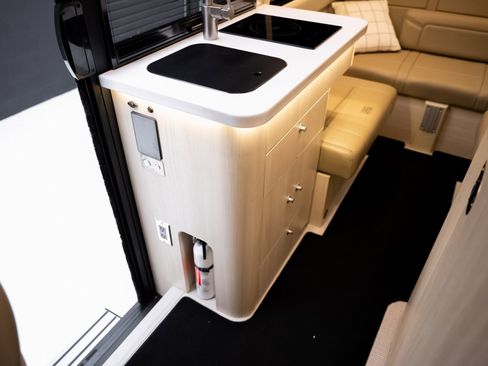 Used 2022 Mercedes-Benz Sprinter 144 Cargo image 72