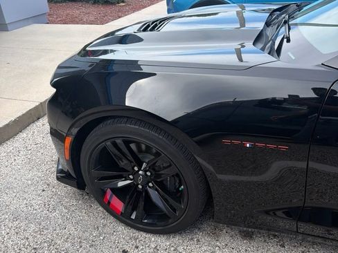 Used 2021 Chevrolet Camaro LT w/ Redline Edition RWD image 5