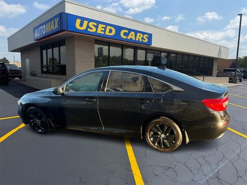 Used 2018 Honda Accord LX image 7
