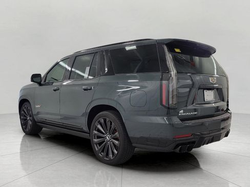 Used 2025 Cadillac Escalade V w/ LPO, Floor Liner Package AWD/4WD image 20