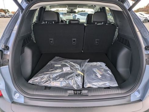 New 2025 Ford Escape SE w/ PHEV Premium Package image 32
