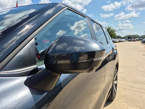 New 2025 Mitsubishi Outlander SE image 56