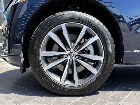 New 2025 Jaguar F-PACE R-Dynamic S image 12