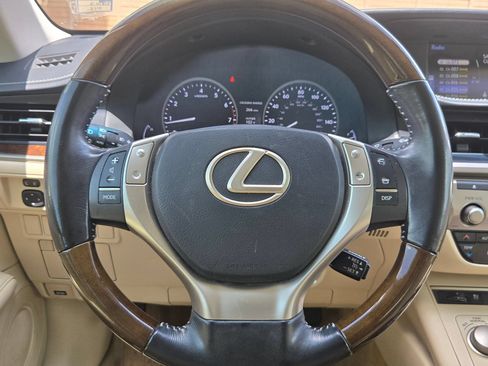 Used 2015 Lexus ES 350 w/ Premium Package FWD image 21