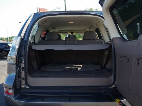 Used 2019 Lexus GX 460 w/ Navigation Package AWD/4WD image 16