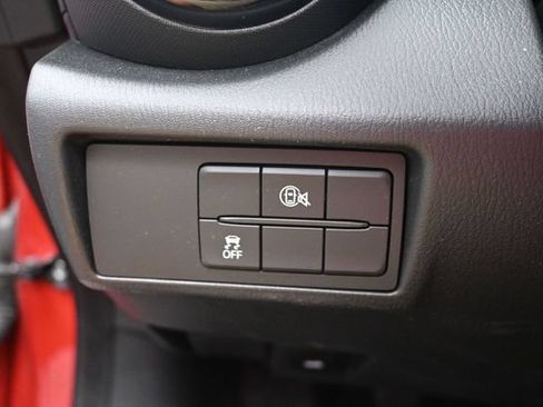 Used 2025 MAZDA MX-5 Miata Sport RWD image 28