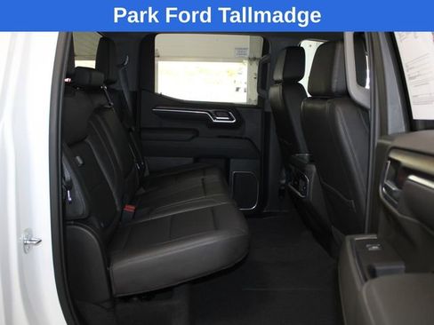 Used 2022 GMC Sierra 1500 SLT w/ SLT Convenience Package AWD/4WD image 28