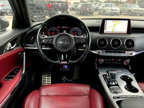 Used 2019 Kia Stinger GT2 image 5