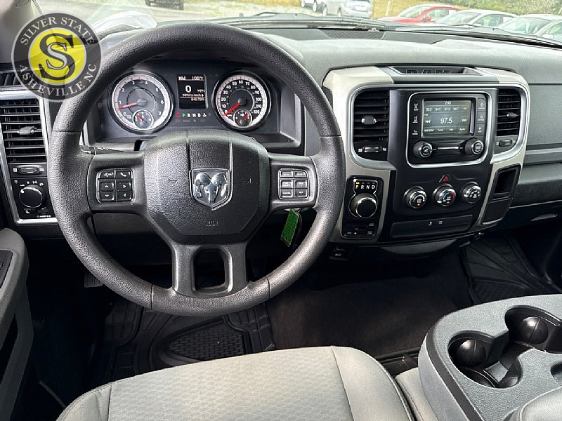 Used 2020 RAM 1500 Classic SLT AWD/4WD image 19