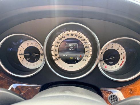 Used 2014 Mercedes-Benz CLS 550 4MATIC image 30