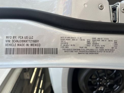 New 2026 Jeep Compass Latitude image 30