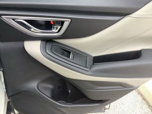 Used 2022 Subaru Forester Limited image 22