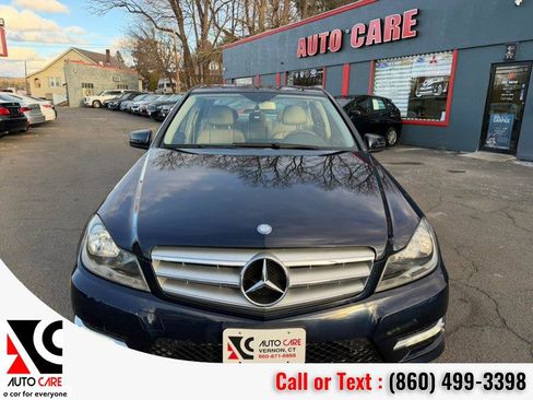 Used 2012 Mercedes-Benz C 300 Sport image 2