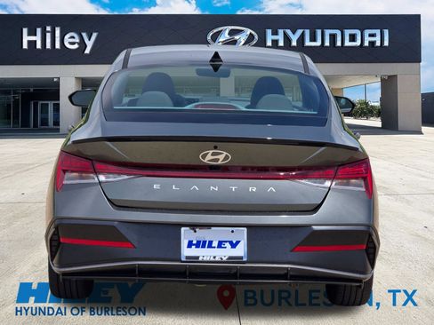 New 2026 Hyundai Elantra SEL Sport Premium FWD image 5