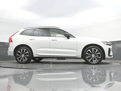 Certified 2023 Volvo XC60 B5 Plus w/ Climate Package AWD/4WD image 35