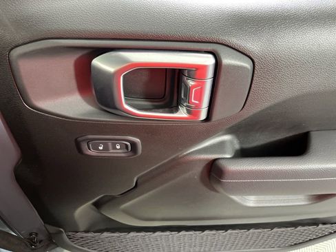 Used 2024 Jeep Wrangler Sport S image 18