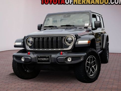 Used 2025 Jeep Wrangler Unlimited Rubicon AWD/4WD image 1