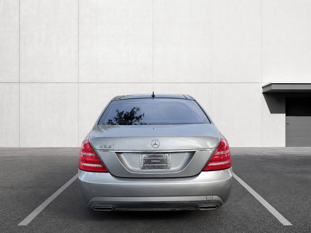 Used 2011 Mercedes-Benz S 550 w/ Sport Pkg Plus One image 5